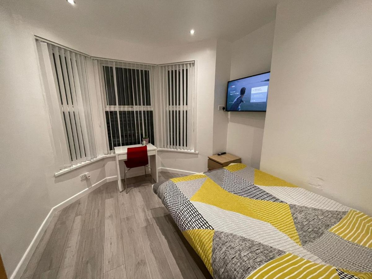 Selection Of Stylish Apartments Within Walking Distance Of Cardiff City Centre Eksteriør billede