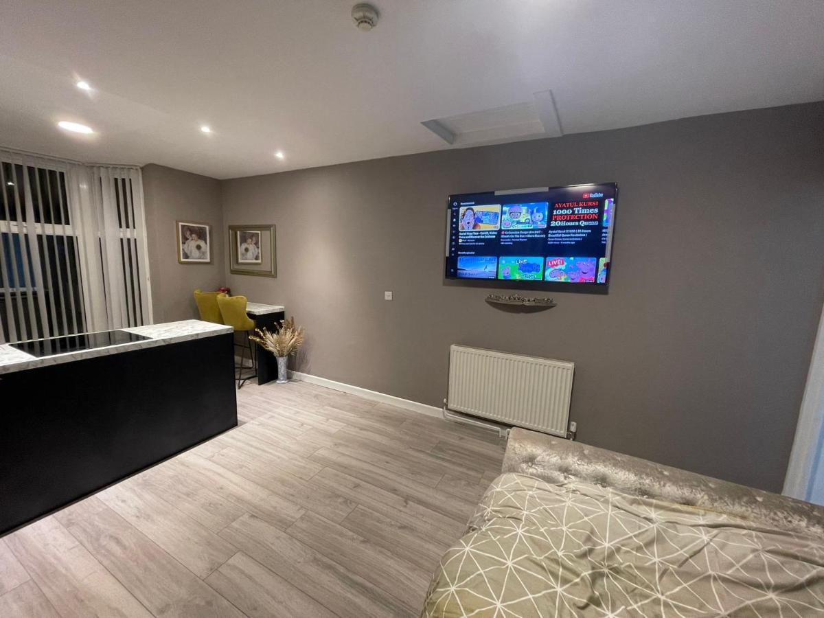 Selection Of Stylish Apartments Within Walking Distance Of Cardiff City Centre Eksteriør billede